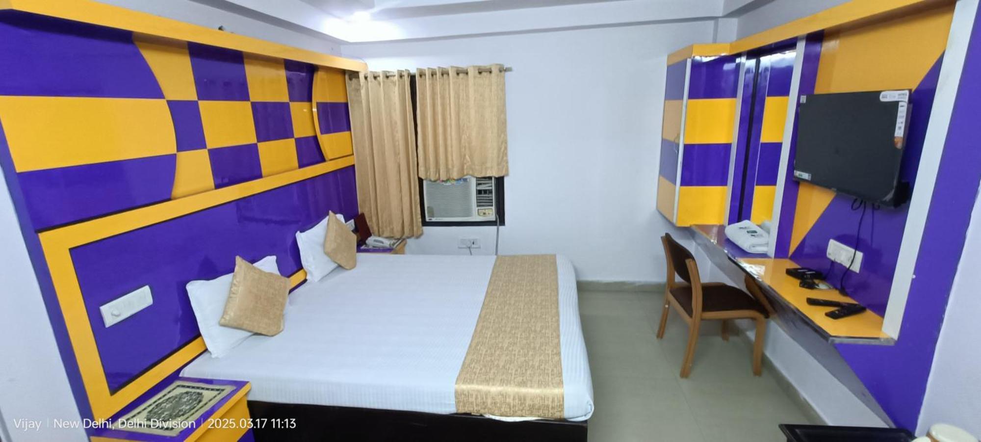 Hotel Su Shree Continental 5 Minutes Walk From New Delhi Railway Station Exterior photo