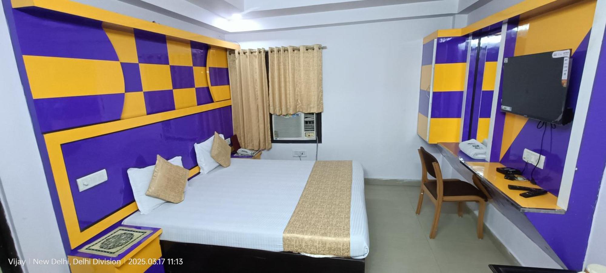 Hotel Su Shree Continental 5 Minutes Walk From New Delhi Railway Station Exterior photo